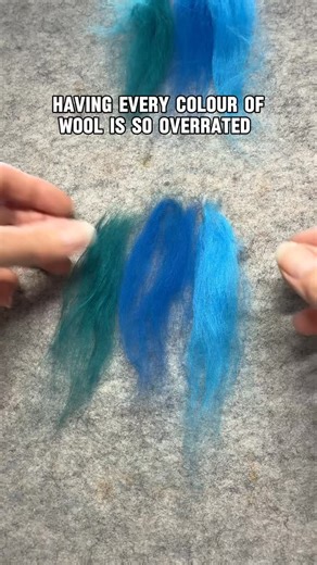 Needle Felting Artist, Needle Felting Tutorials & Books on Instagram: "‘Having every colour of wool is so overrated.’ Yep… I said it.😁 You don’t need a giant stash to create beautiful needle-felted animals and birds — you need the ‘right’ blends. Realism comes from soft transitions, tiny shifts in tone, and knowing how to layer the colours you already have. It’s one of the biggest lessons I learned early on, and it changed everything about how I felt. If you want to uplevel your shading, detail