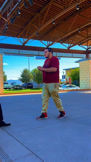 Crazy Unrealistic Tricks with A Spinning top 🌪️#saintpeanutbutter #spinning #top #trompo #crazy | Peanut Butter