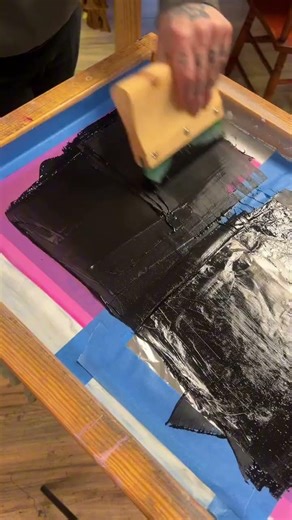 SCREEN PRINTING 👀 • #clothingbrand #screenpeinting #merch #streetwearbrand