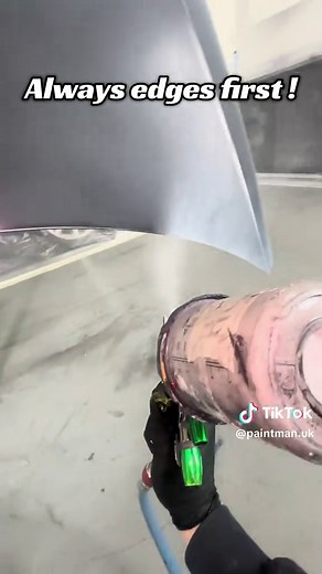 Mastering Wet on Wet Technique in Automotive Painting