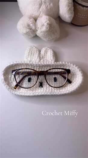 Beginner friendly Miffy glasses holder! #miffy #crochet #beginnercrochet #pattern #coquette