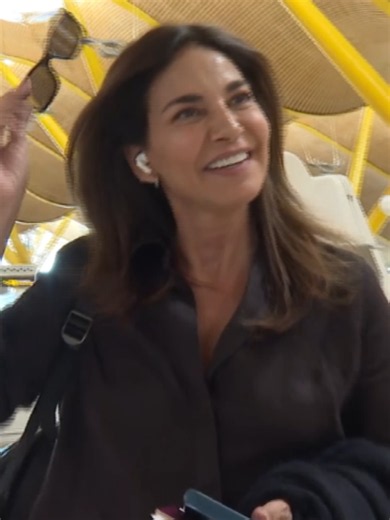 Mariló Montero pone rumbo a Nueva York y confiesa el secreto mejor guardado de su look de madrina en la boda de su hija Rocío Crusset #marilomontero #rocíocrusset #boda