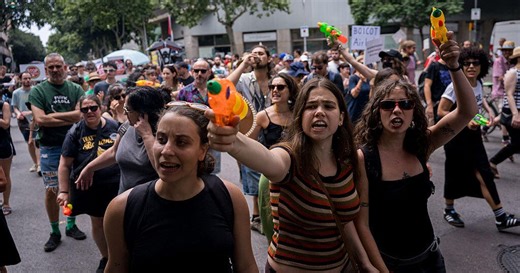 Anti-tourism protests spread across Europe