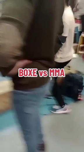 È più forte un pugile o un fighter di MMA? . #boxe #education #boxing #life #bononiaboxeacademy1997 #aliboxe #Billo&Ali #trend #skills #dissing #mma #mmafighter