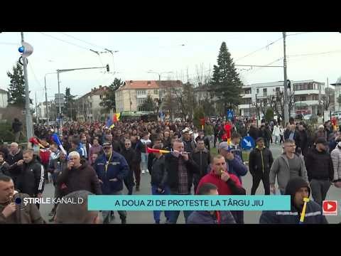 Stirile Kanal D - Minerii, amenintati cu disponibilizarea! A doua zi de proteste la Targu Jiu!