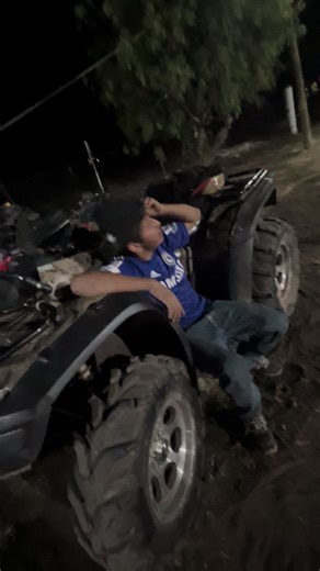 Videos de kevinvazquez483 (@kevinvazquez483) con “Metete de Todo - DNA ALAHINE & Dj ishi”