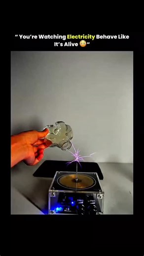 ᴇ ʟ ɪ ᴛ ᴇ ᴍ ɪ ɴ ᴅ ꜱ ᴇ ᴛ on Instagram: "High-frequency electrical fields create visible plasma streams by ionizing gas inside the chamber. These lightning-like patterns respond instantly to nearby objects, revealing how electric energy naturally seeks the shortest path while remaining fully controlled through precise voltage regulation. Via : ideas1plus1 /tt All rights belong to the respective owner . . #electric #electricity #fyp #viralvideos"