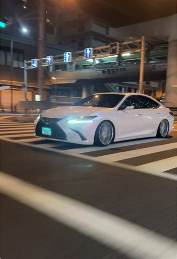 バズりたいからアンチして #LEXUS #es300h #axzh10