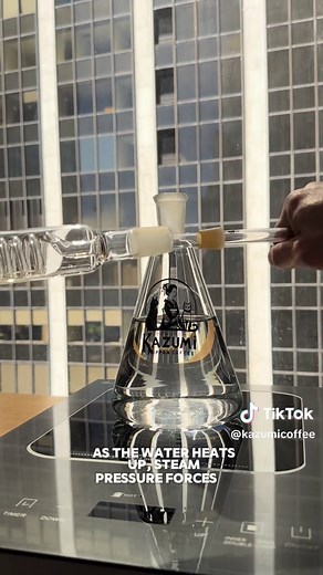 Explore Kazumi Coffee: A Guide to Siphon Brewing