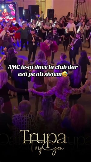 AMC te-ai duce in club dar tu esti pe alt sistem😂 #muzicadepetrecere2026 #muzicaromaneasca #trupa