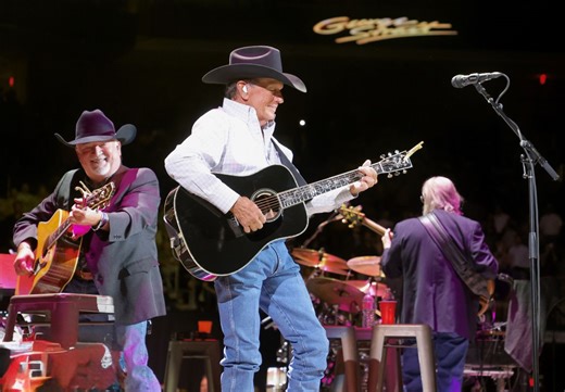 George Strait reminds Austin why he’s still the king