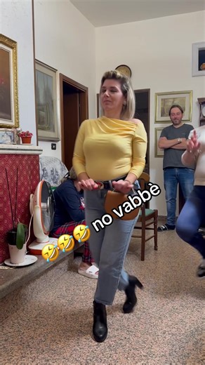 Video di crazy c’è (@crazy.carmy104) con suono originale - crazy c’è