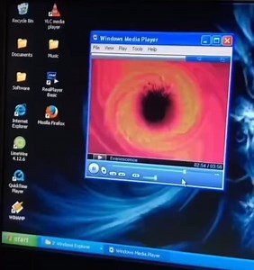 Listening to music on the computer in 2000s