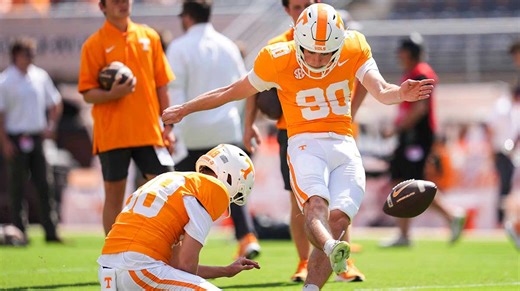 Tennessee fans ruthlessly clown kicker after ugly FG miss in the clutch