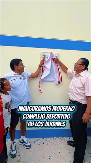 El compromiso con nuestro distrito no descansa y aquí les muestro que la actitud es clave para lograr grandes cosas. ¡Gracias por la confianza de siempre! 🤝 #NuevoChimbote #PueblosDelSur #AntesYDespues #Modernidad #futbol⚽️