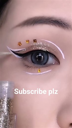 Super Sparkling Liquid Eyeshadow Tutorial ✨ | Easy Glam Eye Makeup#shorts#eyemekup#bea#eyetip#eyesha