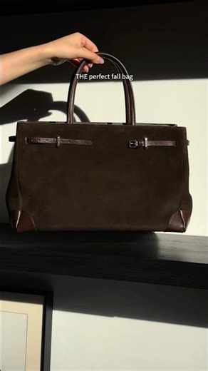 The wait is over. Our Espresso Suede Book Tote 33 is finally back in stock☕️