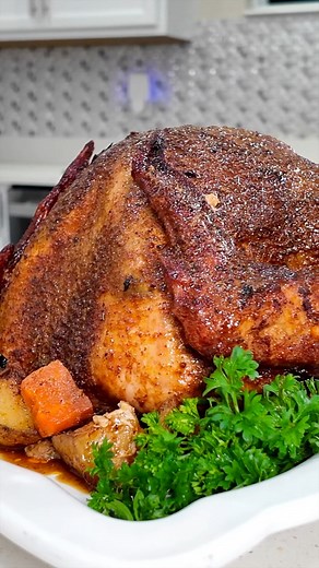 The Perfect Thanksgiving Baked Turkey Recipe #BakedTurkeyWings #BakedTurkey #bakedturkeyrecipe | Island Vibe Cooking