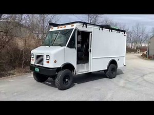 Ujoint Offroad E350 Utilimaster box truck