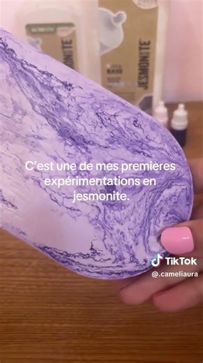 J’AI CRÉE CE PLATEAU EN EXPÉRIMENTANT UN EFFET MARBRE VIOLET