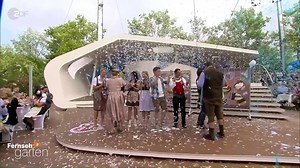 18K views · 319 reactions | Weil es gestern so eine mords Gaudi war, hier nochmal die Highlights dieses schönen Saisonendes auf dem Lerchenberg. Wir hoffen, Ihr seid auch nächsten Sonntag dabei, wenn es heißt: Fernsehgarten on Tour aus Stralsund. | ZDF-Fernsehgarten | Facebook