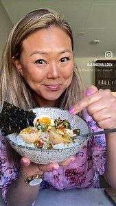 Mayak Gyeran - koreanska knarkägg! 🌟 Wow så många ni var som ville testa det! 🤩 Här kommer receptet. 💫Beroendeframkallande goda, varav namnet. Och de är garanterat knarkfria, jag lovar! Älskar att lägga dem på en bädd av varmt ris, skeda den goda marinaden över, ringla på sesamolja och strö på rostade sesamfrön! Också gott på kalla nudlar nu i sommar, marinaden blir den perfekta dressingen på nudlar då! 8 stora ägg Marinad: 1,5 dl koreansk eller japansk soja 1,5 dl vatten 2 msk strösocker 2 s