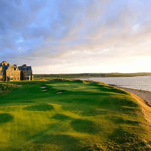 Have you booked your Ireland Links Golf? Playing alongside the Majestic Atlantic Ocean, Trump Doonbeg offers you a challenging yet rewarding game of golf. | Trump International Golf Links & Hotel Ireland, Doonbeg