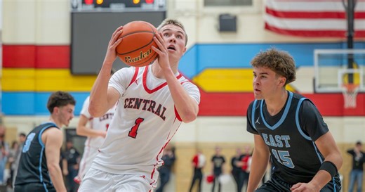 Indians fight off East to sweep regular season series