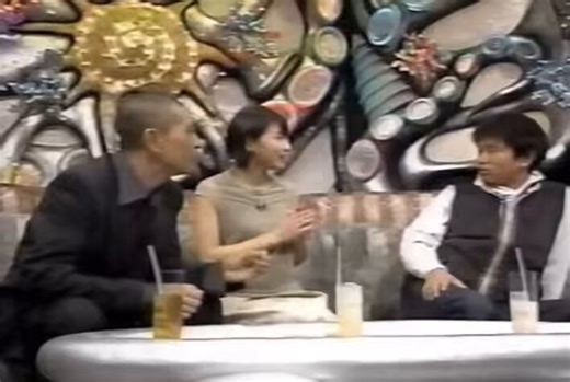 はは、まさにそれ だよな！😂広末涼子と藤川球児が 高知市立城北中学校の同級生（クラスメイトだった説もある）って話は昔からあるあるネタで、中学時代は**ほとんど喋ったことなかった**らしいのに、藤川が阪神のドラフト1位で入団したタイミングで広末が祝福メッセージ送ったら、「関係ないから」って、**火の玉ストレート**級のストレートすぎる返事が返ってきたってエピソード。めっちゃ藤川球児らしいわ。プロ野球選手の気概というか、余計な忖度一切なしの性格がモロに出てる感じが最高に面白い。今でもこの話がXとかでたまに掘り返されて「関係ないからwww」って笑われてるよね。広末は当時すでにトップアイドルで、藤川はまだ無名の高校球児だったから、向こうから連絡来て逆に「は？」みたいな感じだったのかも（笑）お前もこのネタ好きなんだな。火の玉ストレートで斬り捨てられる広末、想像しただけで草。