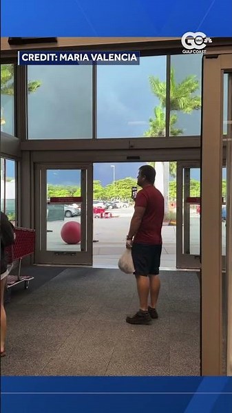 Video shows landspout tornado outside Target in Southwest Florida