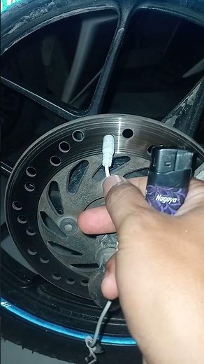 Tutorial on how to repair motorcycle disc brakes