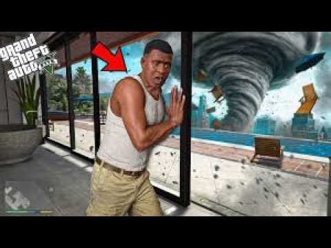 GTA 5 : Franklin Defend His House Against Biggest Tornado Storm In Los Santos! (GTA 5 Mods)