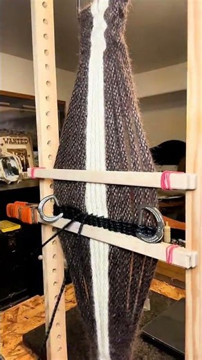 Weaving the Center Bar 🪡🪡 mohair roper cinch #mohair #cinch #horsetack #horse #rodeo