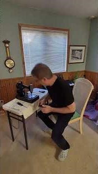 Old Singer Sewing Machine Saved from Landfill - Garbage #frugalwithjohn #diy