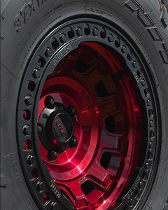 🚨 The All New KM236 Tank Beadlock is here 🚨 4 new Colorways: Anthracite w/ Black Ring Candy Red w/ Black Ring Satin Black w/ Black Ring Matte Bronze w/ Black Ring Size 17x9 offset's -15mm and -38mm Available in 5, 6 and 8 lug #kmcwheels / #jeep / #JL / #gladiator / #crawl | KMC Wheels