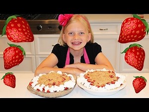 Fresh Strawberry Pie: Family Fun Pack Cooking