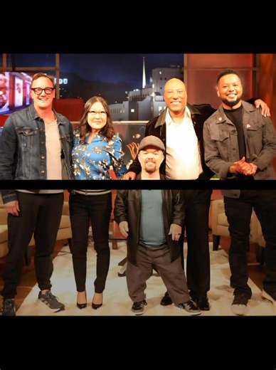 2.9K views · 49 reactions | Byron Allen is the only person in the industry that is putting multiple stand up comics on latenight…. During times like these we need a break to laugh .. please support !!! “COMICS UNLEASHED WITH BYRON ALLEN,” featuring a rotating panel of some of the top names in comedy in a talk show format hosted by Byron Allen, airs Monday through Friday, 12:37-1:37 AM, ET/PT on the CBS Television Network and streams live on Paramount+ thxs | Loni Love | Facebook