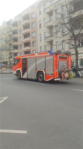 eLHF FW 3300 Suarez Berliner Feuerwehr