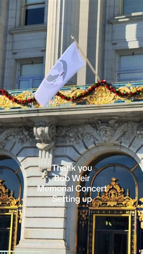 Thank You Bob Weir. #sanFrancisco #bobweir memorial concert setting up in front of the Bill Graham Civic auditorium. Noon today. #gratefuldead #billgraham