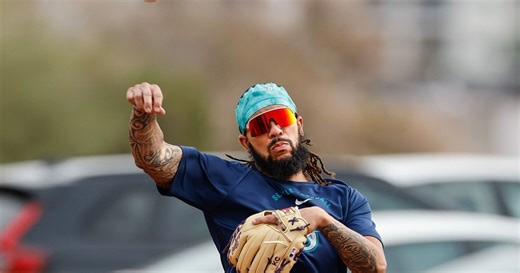 Mariners shortstop focused on winning, not his future in return to lineup
