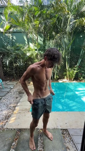 Jack Norman on Instagram: "come on a morning run with me in costa rica. #healthylifestyle #run #runner #costarica #fitness #travel #physique #health #asmr #asmreating #asmrsounds #asmrvideo @airbnb @nike @adidas @on @brooksrunning @salomon"