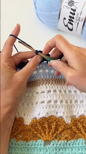 Crocheting a Summer Shells Blanket #crochet #shortscrochet #crocheting