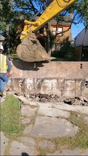 How to Install a Trench Box #shorts