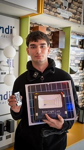 Sin ganas de tirar cables por todo el jardín? El reflector LED solar Atomlux es la solución fácil: se instala en minutos, se carga con el sol y lo manejás con control remoto. Elegís la potencia, lo colgás y listo. Luz sin drama. ⚡ 📍 Hipólito Yrigoyen 57, Lobos Hacemos envíos a todo el país. Coordiná por: 📲 WhatsApp: 2227 532173 Distribuidora HJ | 35 años ofreciendo calidad y compromiso con las mejores marcas. #reflectorsolar #atomlux #iluminacionexterior #ledsolar #lobos #distribuidorahj #35añ