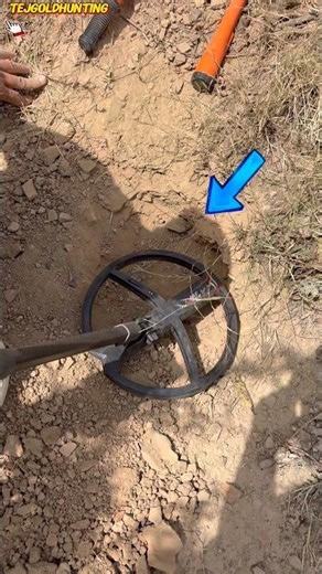 Treasure hunt old village used xp deus2 metal detector #metaldetecting #treasurehunt #shortsfeed