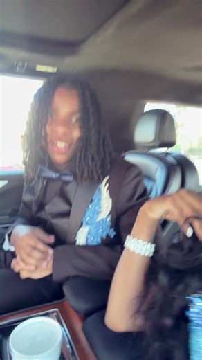 Unforgettable Moments at Prom 2026: Best Friends Forever