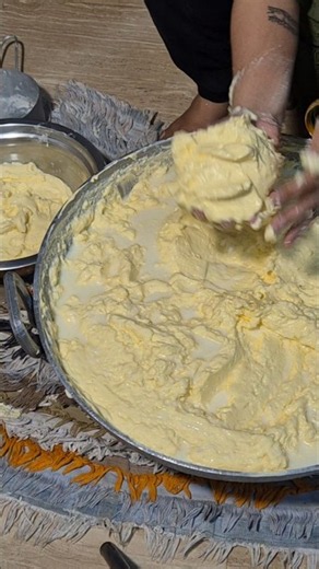 सिर्फ 15 दिन की मलाई से निकला इतना सारा शुद्ध देसी घी?! 😱💛 (Full Video on Channel) #ghee