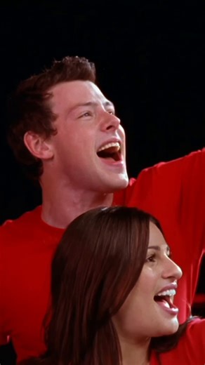 🗣 JUST A SMALL TOWN GIRL 🗣 | Glee