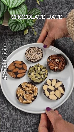 Chocolate Date Bites ! #easyrecipe #datesrecipe