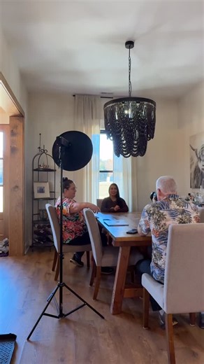 The biggest mistake I see relocation families make is waiting until the last minute. When you’re juggling kids, careers, and selling your current home, that overwhelm creeps in fast. Let’s get you ahead of the curve. As your Lake Wylie & Charlotte suburb agent (psst…in 2012 we moved to Lake Wylie from Texas) and fellow transplant, here’s my proven process: The Early Plan: Start 6-9 months out. We define your non-negotiables: school district must-haves, ideal commute time, and that backyard size.